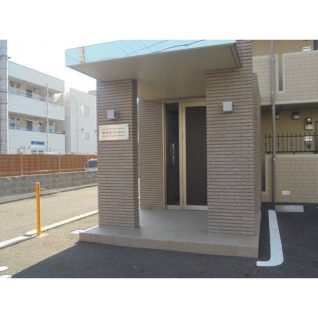 やたらと外部の人は入れません　安心のオートロック