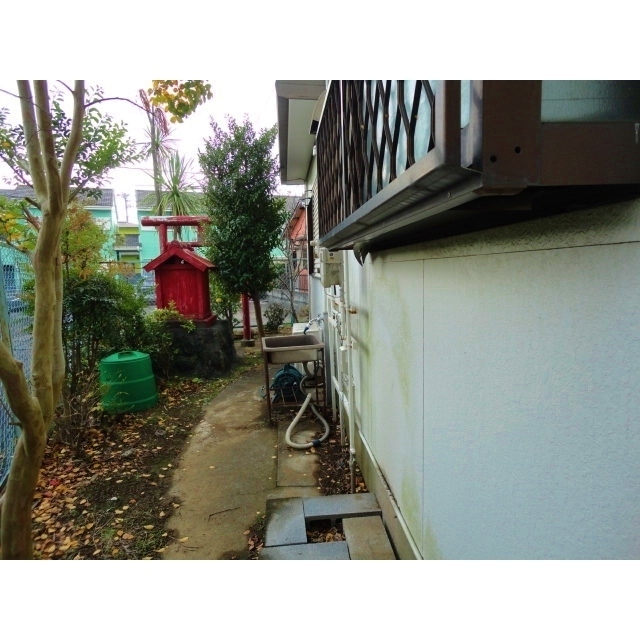 建物東側