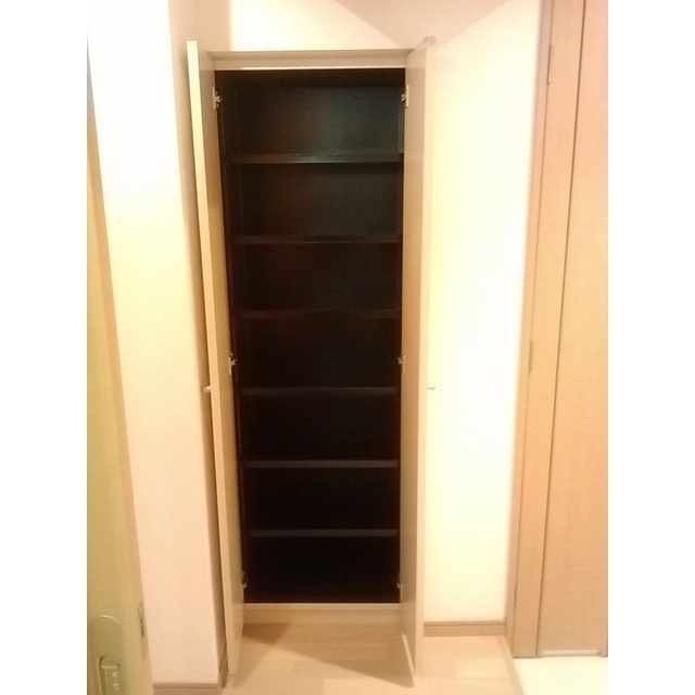 下駄箱　写真は別の部屋