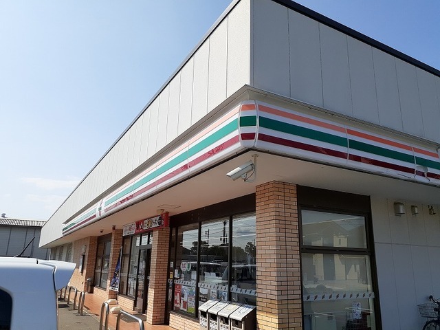 セブンイレブン七栄東店
