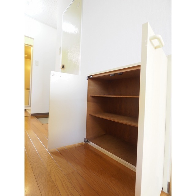 シューズボックス