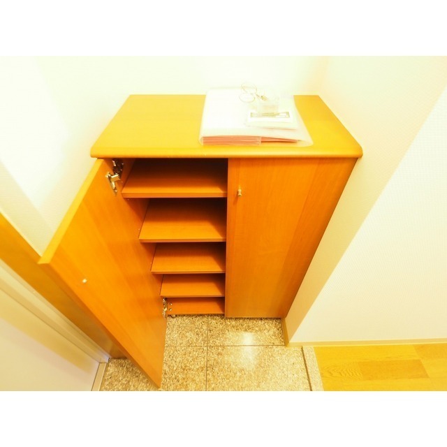 シューズボックス