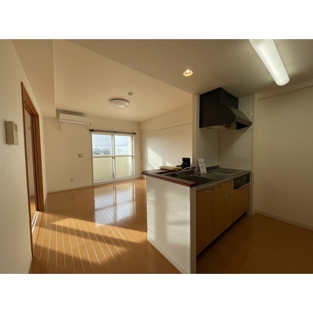 ※参考。写真は302号です。