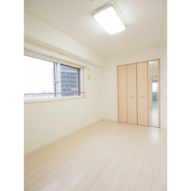 洋室5.7帖