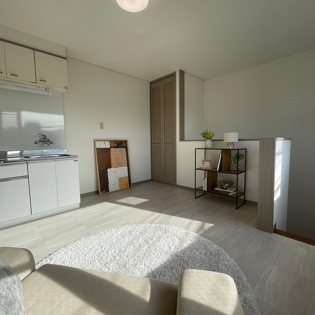 ※写真の家具はつきません。