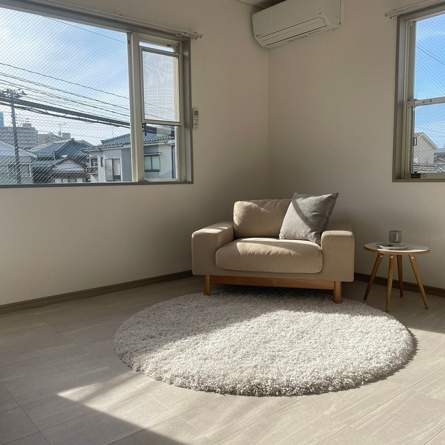 ※写真の家具はつきません。