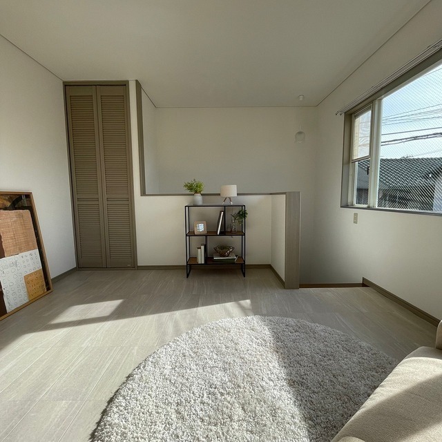 ※写真の家具はつきません。