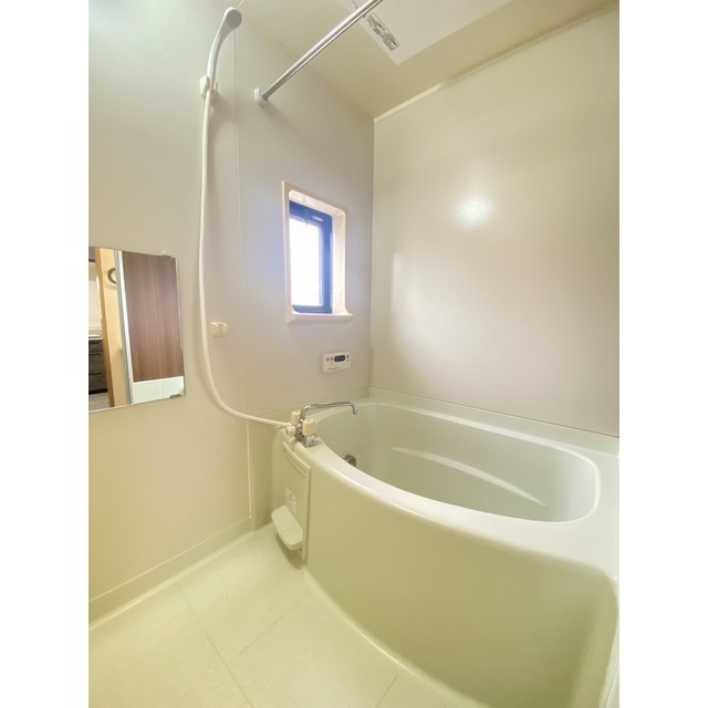 ※参考。A101号反転タイプの写真です。