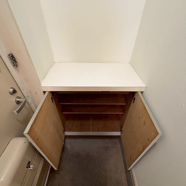 シューズボックス