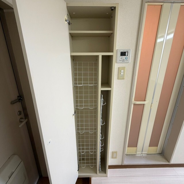 シューズボックス