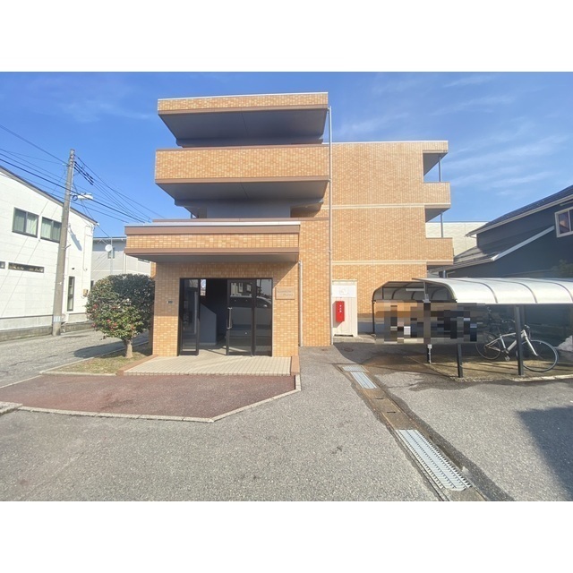 マンションフローラ