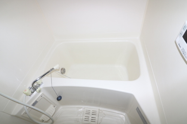 写真は同タイプ部屋