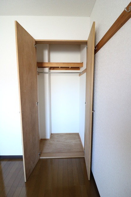 写真は同タイプ部屋
