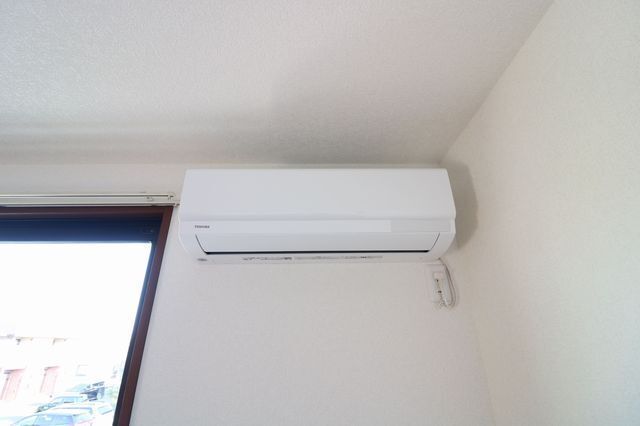 バルコニー側洋室