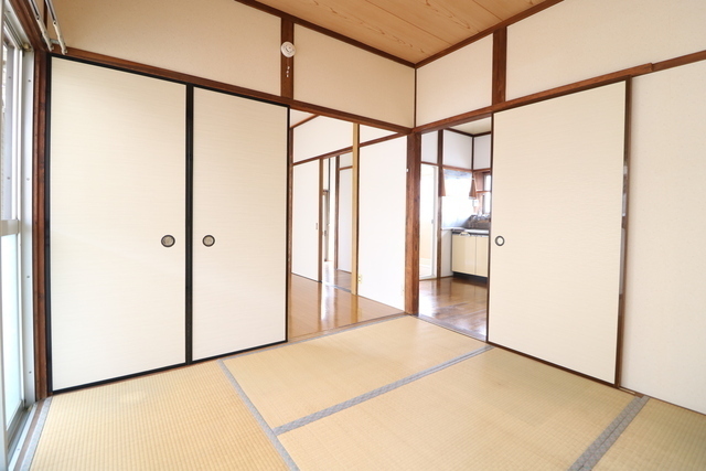 洋室隣和室4.5帖