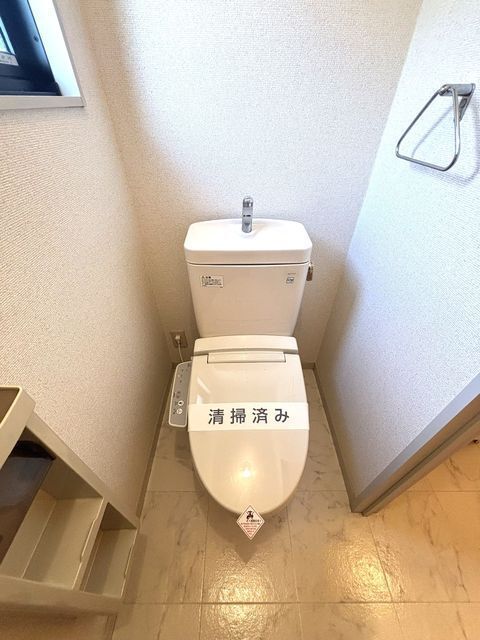 温水洗浄機能付便座