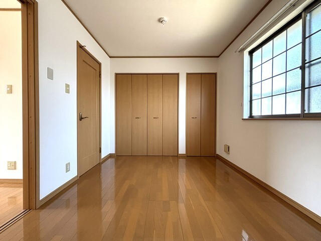 北洋室(収納あり)