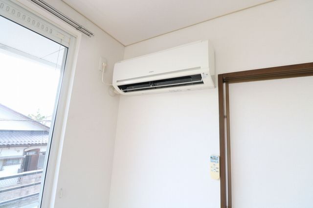 バルコニー側エアコンあり