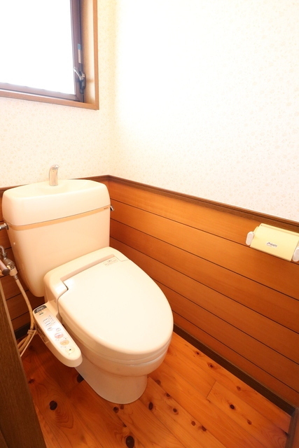 温水洗浄機能付き便座