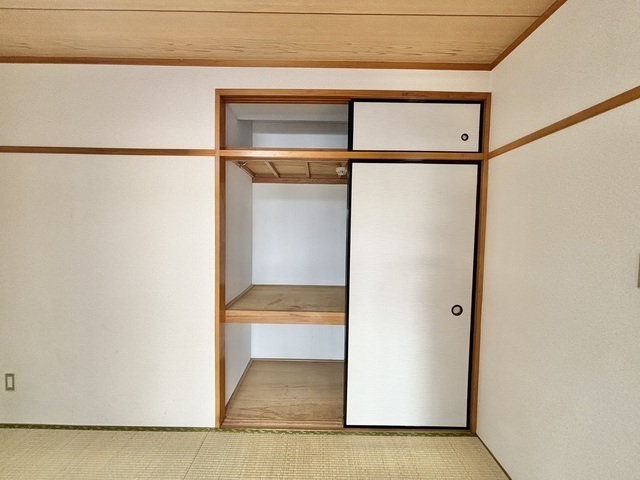 和室(収納)