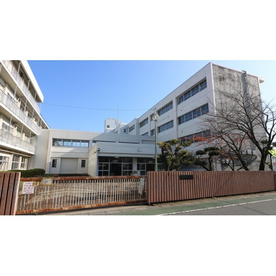 行田市立西小学校