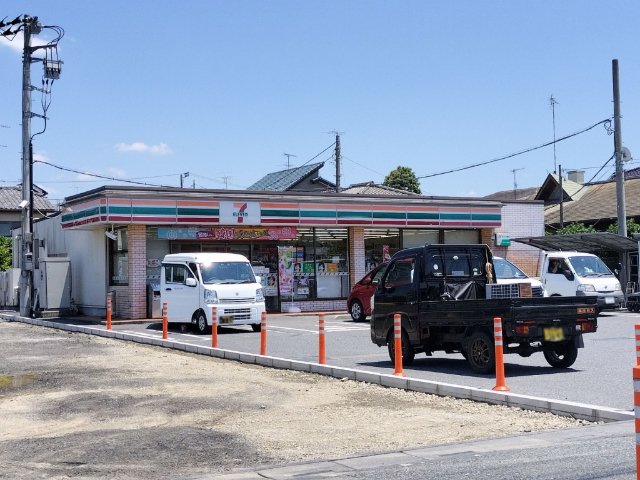 セブンイレブン行田向町店