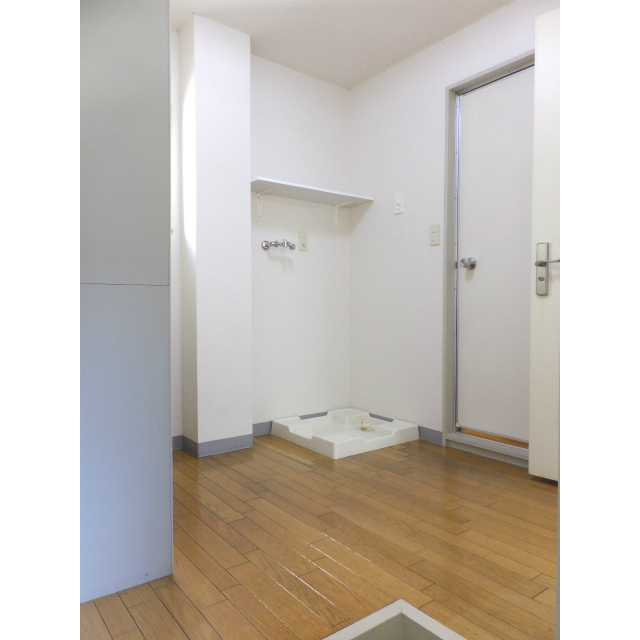 玄関から住居内
