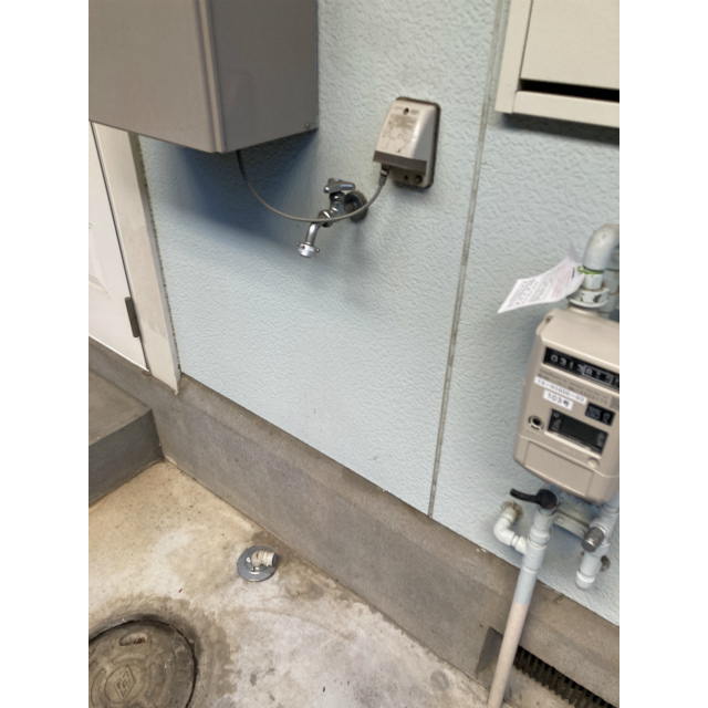洗濯機置場(外)