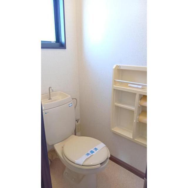 トイレに窓有り