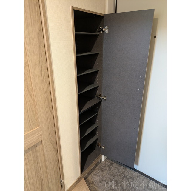 シューズボックス