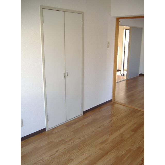 洋6帖※写真は類似部屋になります。現状優先