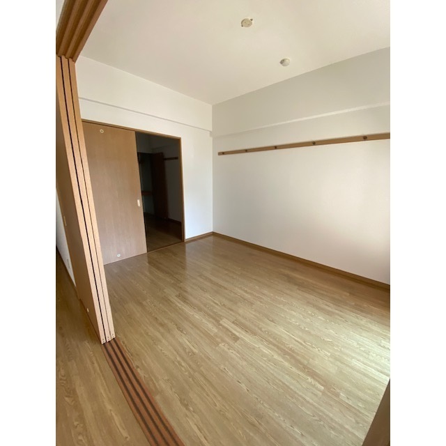 ※写真は類似部屋になります。現状優先