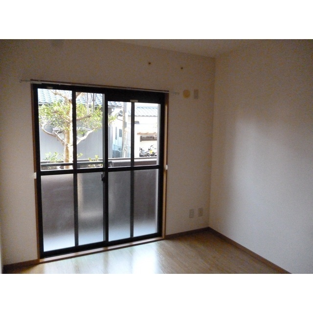 ※写真は類似部屋になります。現状優先