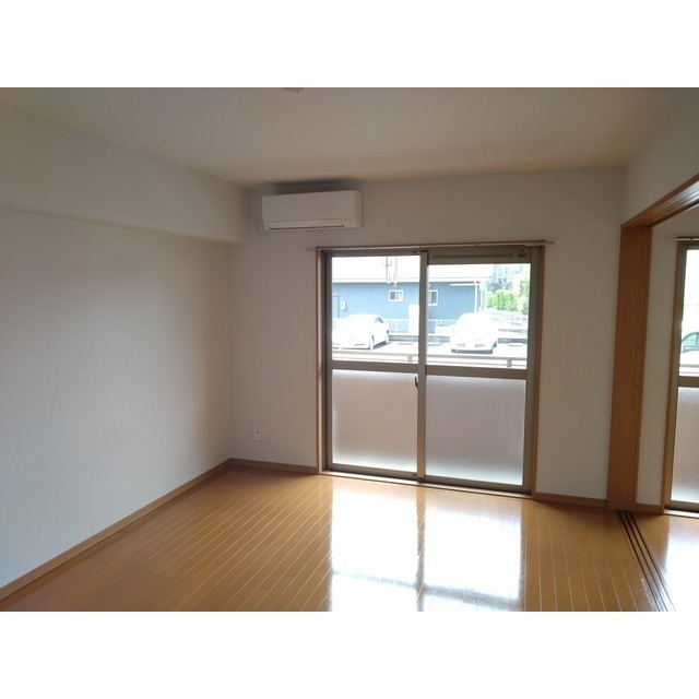 ※写真は類似部屋になります。現状優先