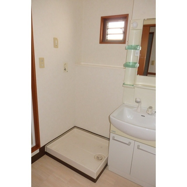 参考　同仕様の別のお部屋の写真です