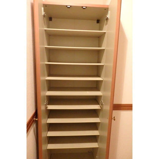 シューズボックス