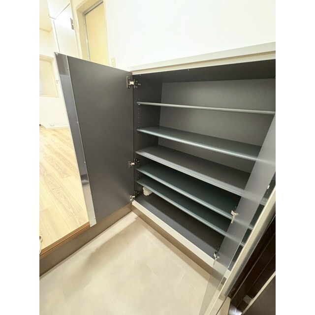 シューズボックス