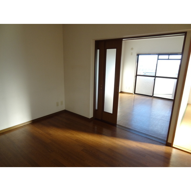 同物件内他室の写真です