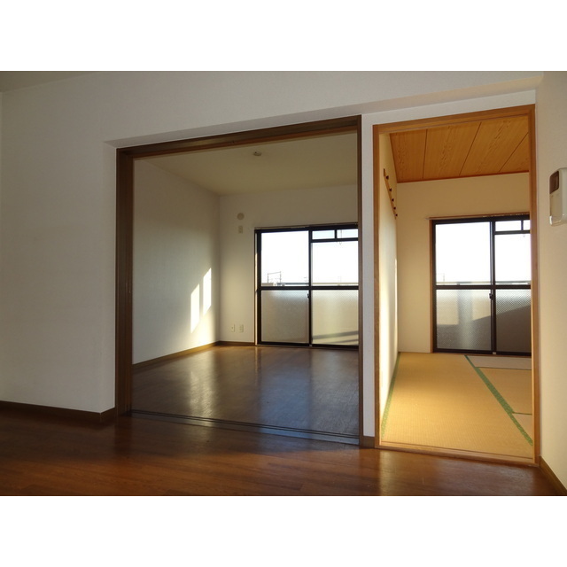 同物件内他室の写真です