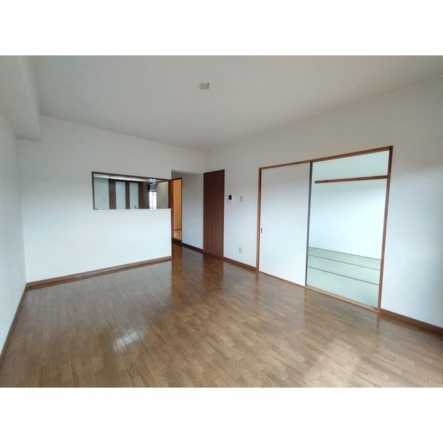 ※写真は類似部屋になります。現状優先