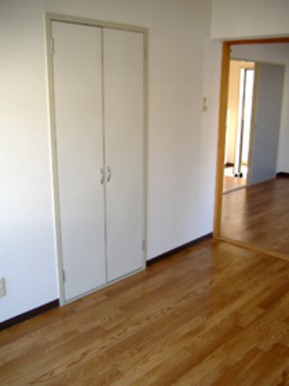 洋6帖※写真は類似部屋になります。現状優先