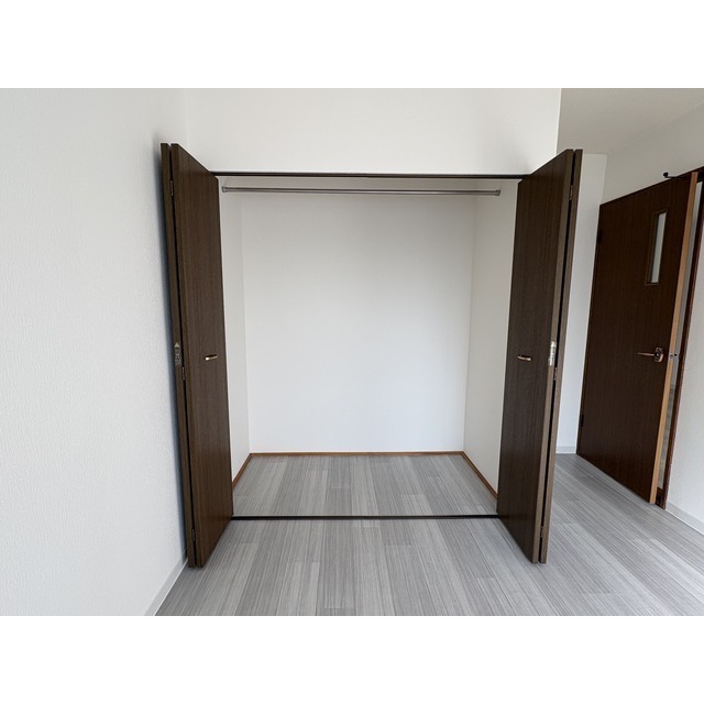 洋室6帖 クローゼット