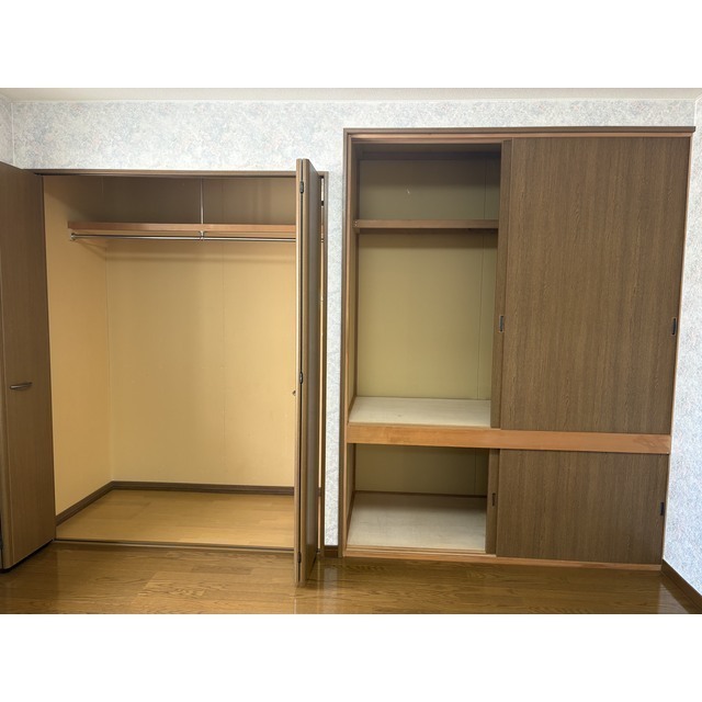 洋室１収納