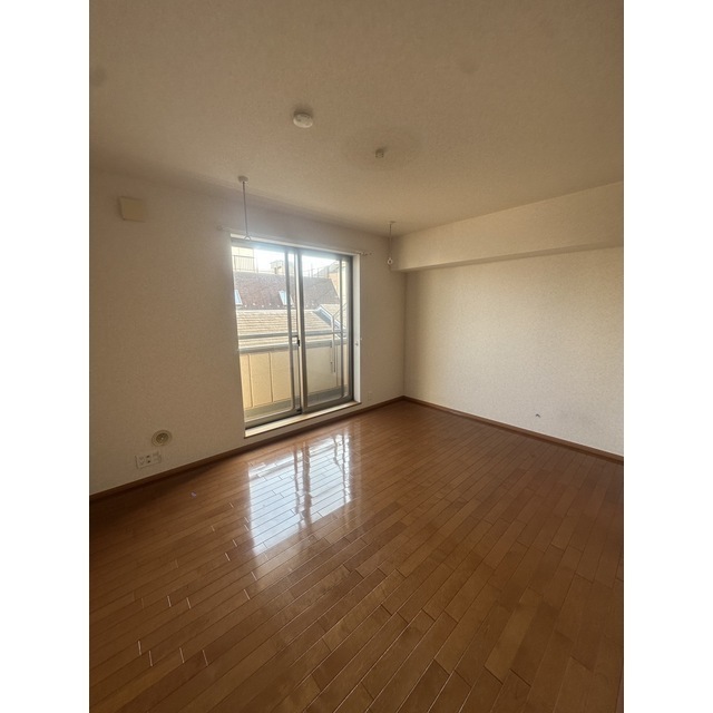 ※同間取りの302号室の引用画像です。