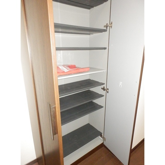 シューズボックス