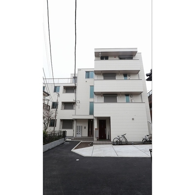 ＵＲＢＡＮ　ＦＬＡＴＳ