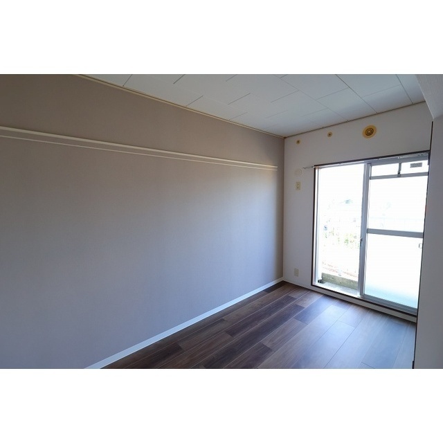 ご入居までに照明設置します