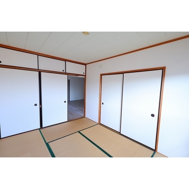 ご入居までに照明設置します