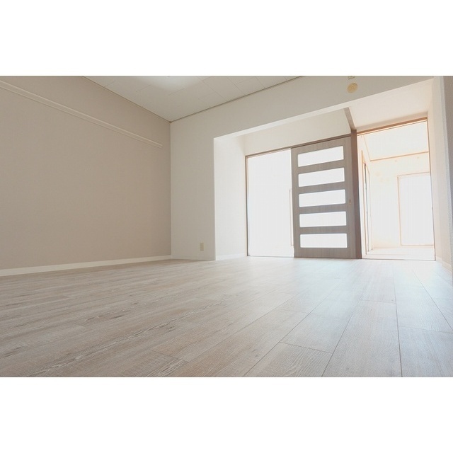 ご入居までに照明1台、エアコン設置します