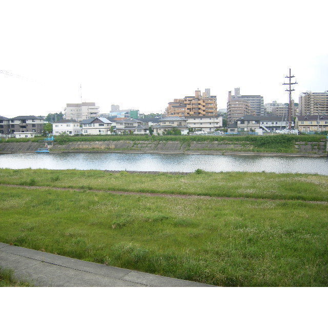 前面に建物がなく開放的♪